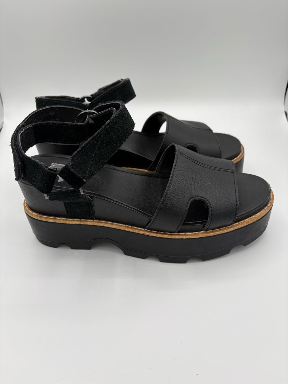 SOREL Womens Black Suede Joanie IV Y Strap Wedge Sandal US 8 EU 39